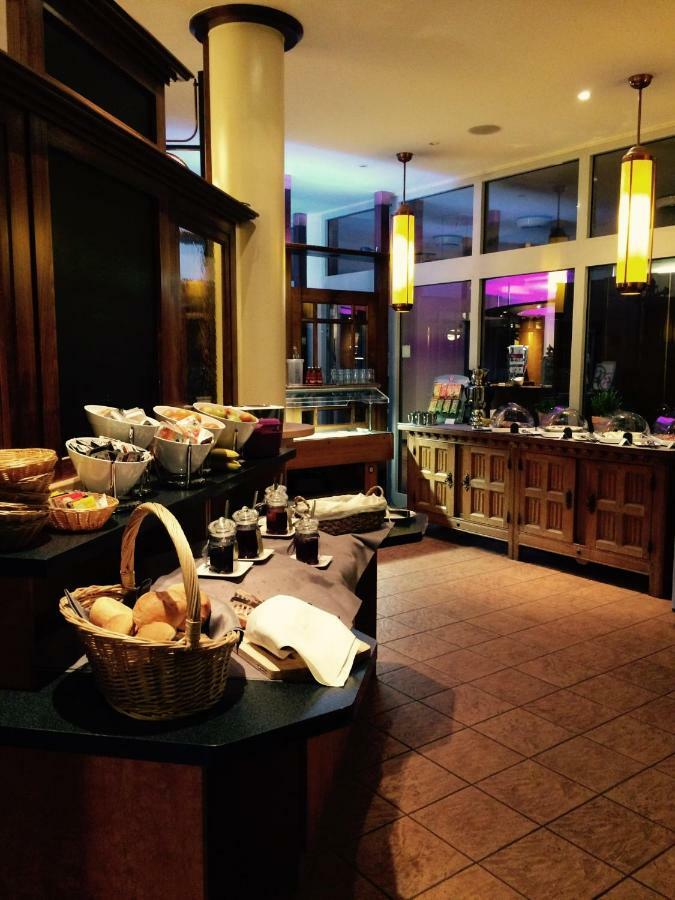 Domizil Alte Post Hotell Püttlingen Exteriör bild